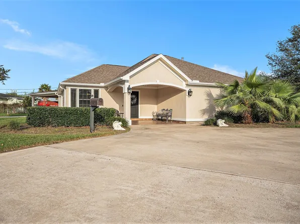 1310 Bayou Shore Dr, Galveston, TX 77551
