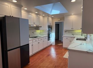 1221 Covington Rd, Los Altos, CA 94024