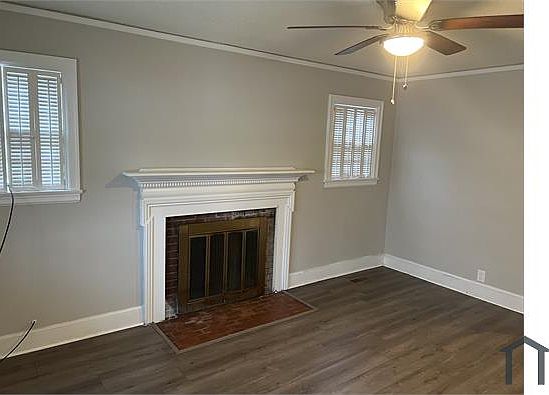 2nd image of 604 Rollins St
