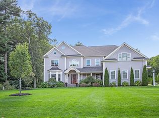 2 Betsy Ln, Dover, MA 02030