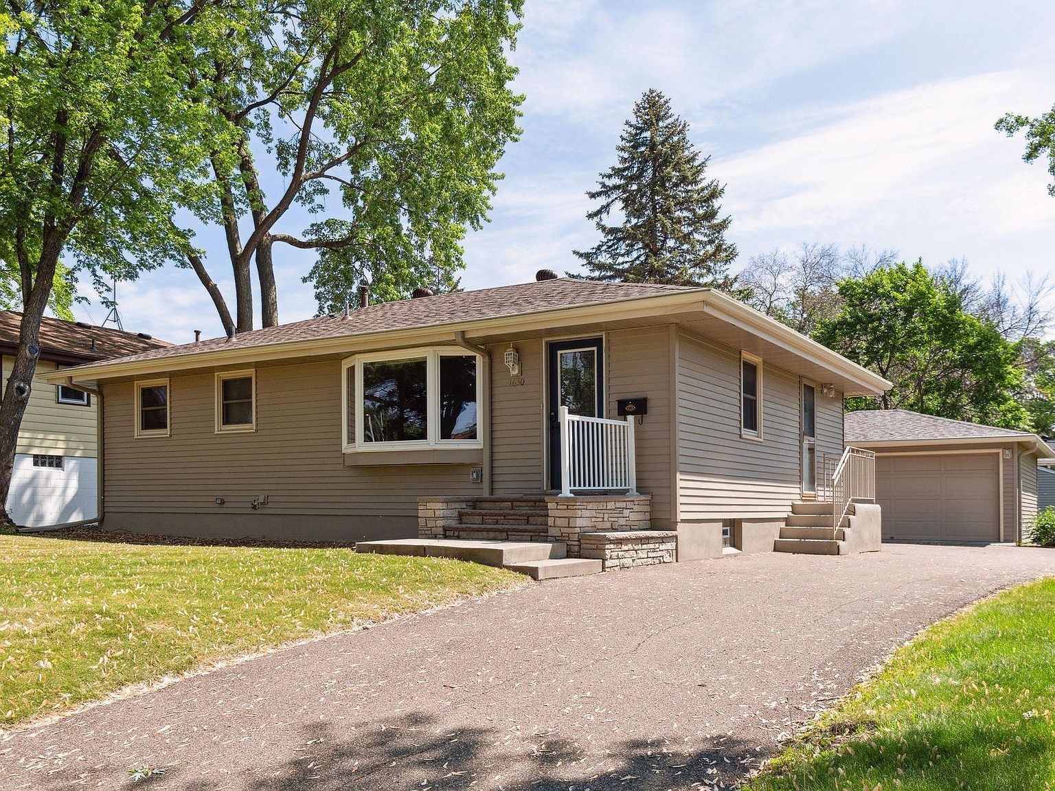 1630 Hillsboro Ave N, Golden Valley, MN 55427 Zillow