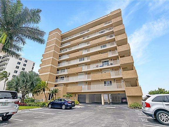 5th image of 26340 Hickory Blvd APT 605