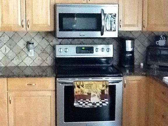 4th image of 610 Cannon Dr
