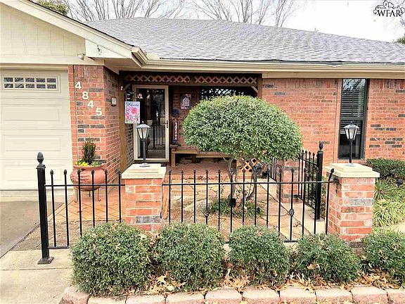3rd image of 4845 Angelina Ave