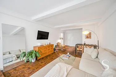 7 Lexington Avenue, #5E