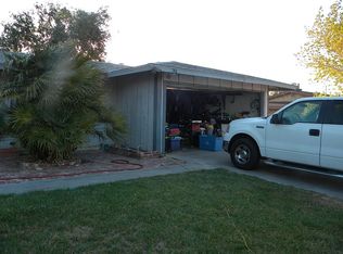 14042 Cronese Rd, Apple Valley, CA 92307