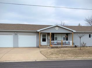 1319 E 17th St, Joplin, MO 64804