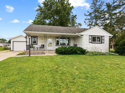 715 Country Club Rd, Sauk Centre, MN, 56378