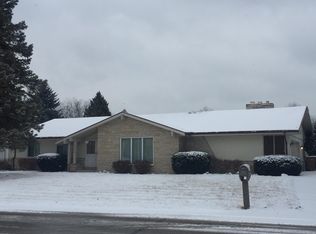 7220 N Wayside Dr, Glendale, WI 53209