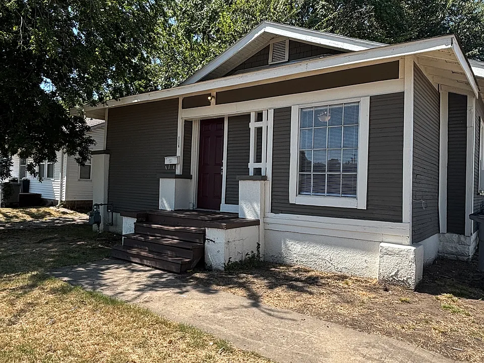 1116 S Gary Pl