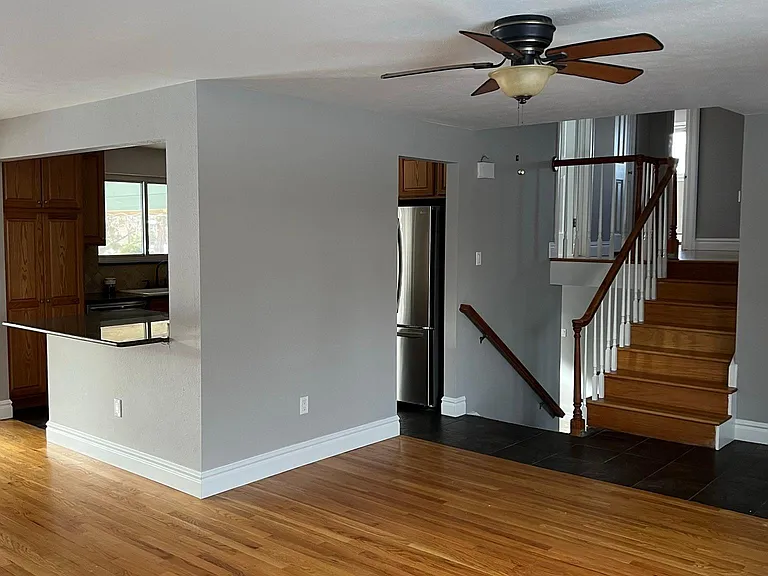 1058 E Davies Ave — Photo 3