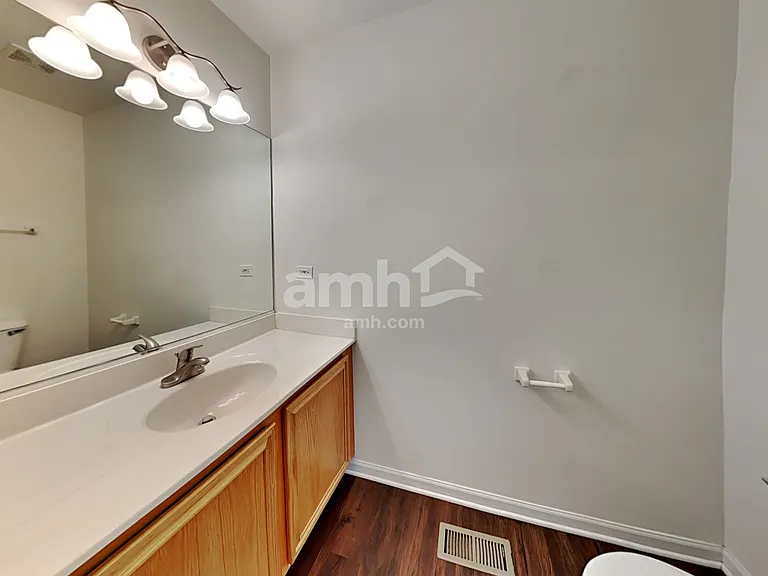 1372 Deer Creek Ln — Photo 11