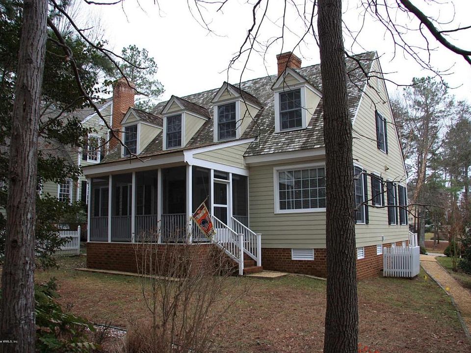 2nd image of 136 Hollinwell