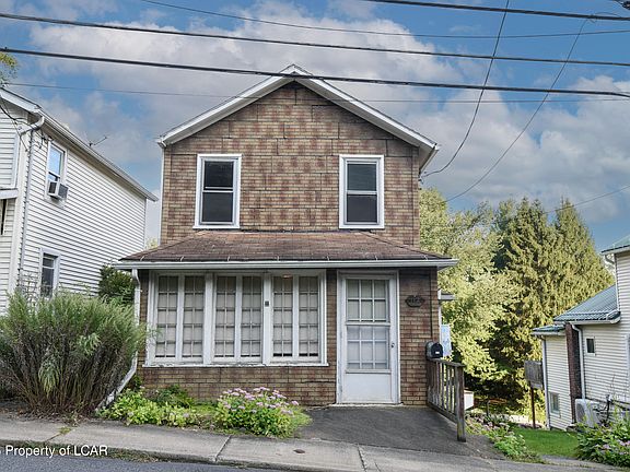 2nd image of 112 River St