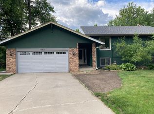 10530 33rd Ave N, Plymouth, MN 55441