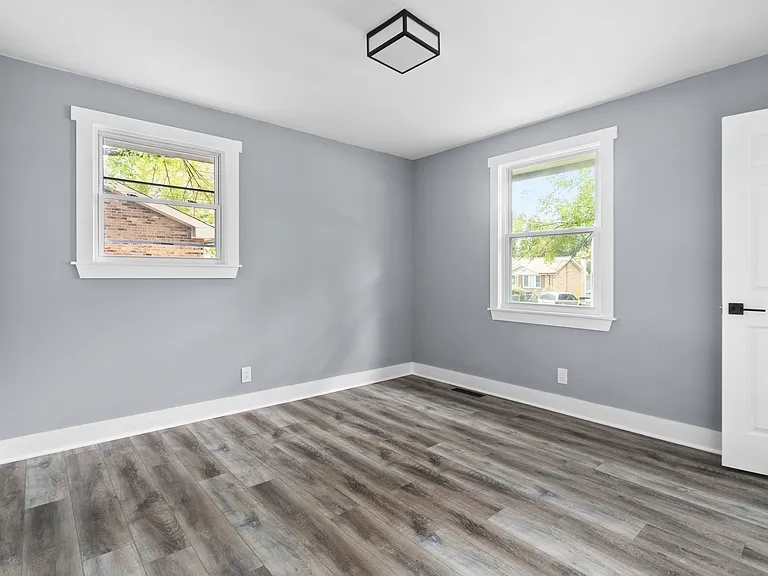 219 Kirby Dr — Photo 20