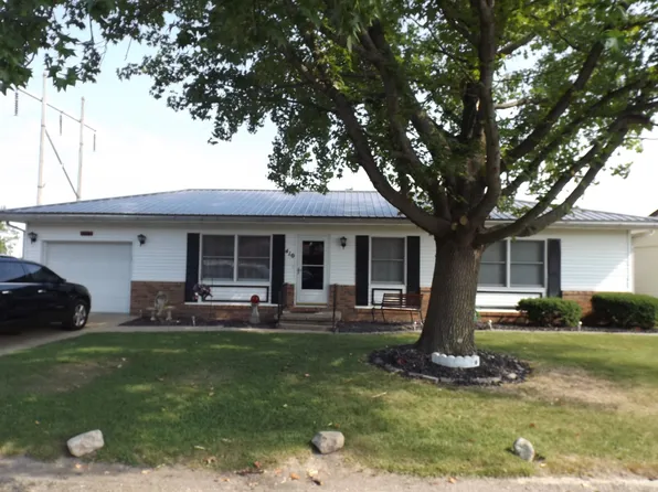 410 Lee Ave, Olney, IL 62450