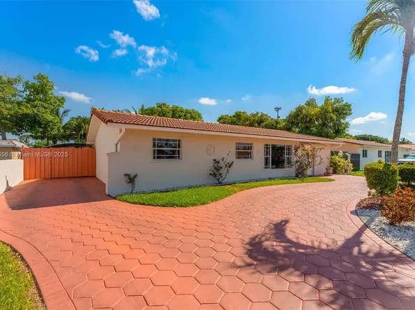 9875 SW 26th Ter, Miami, FL 33165