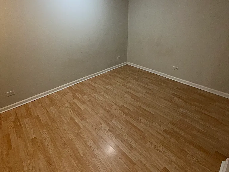 3851 W Ainslie St #G — Photo 2