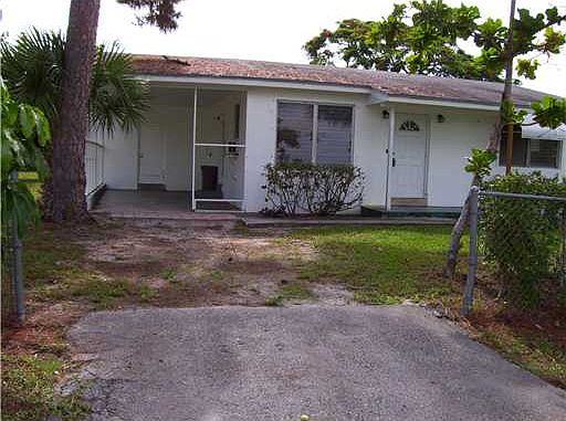 1st image of 1690 Plantation Dr