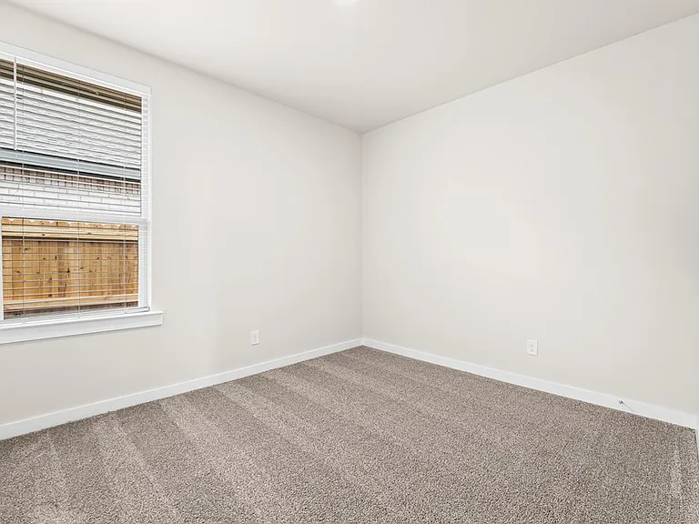 2107 Fortune Dr — Photo 22