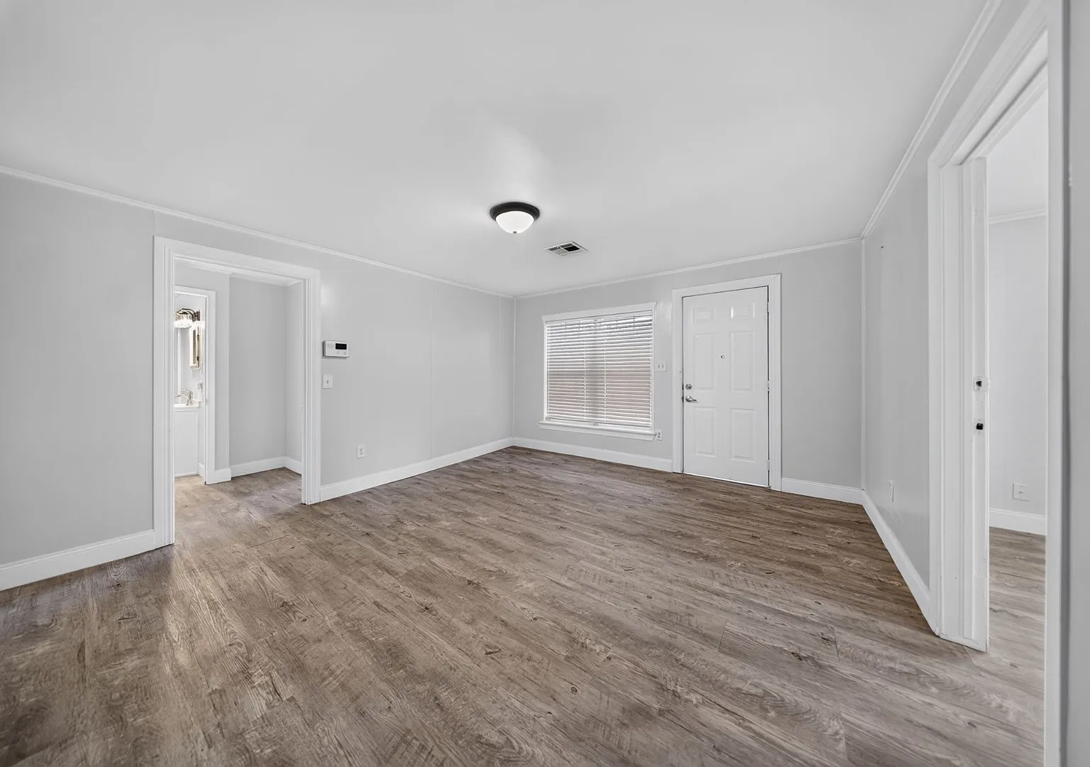 1012 N Sioux Ave — Photo 3