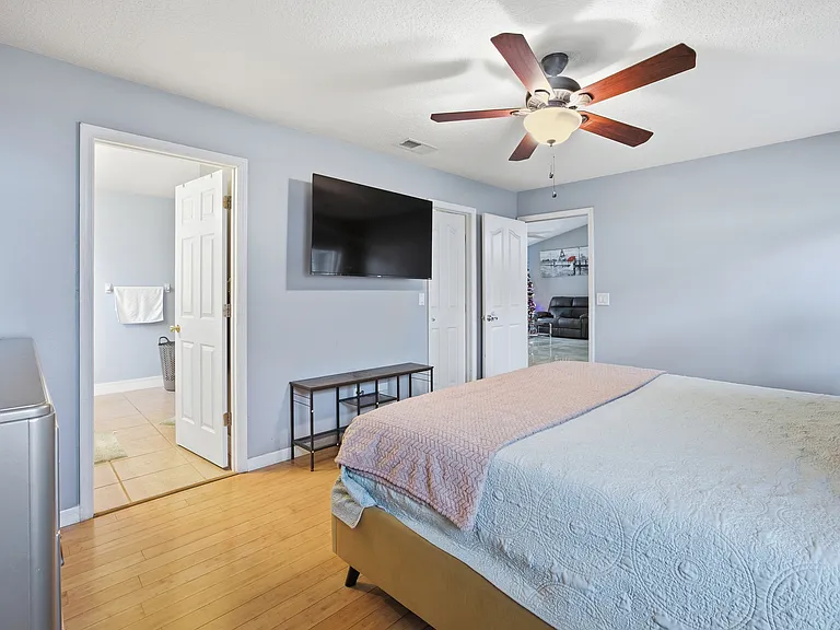 7770 SW 63rd Avenue Rd — Photo 20