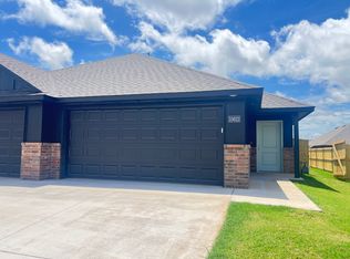 10622 SW 17th Ct, Yukon, OK 73099