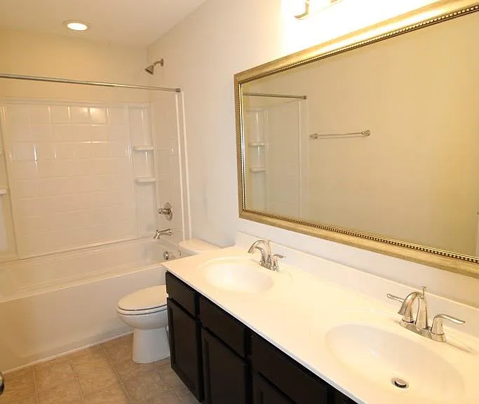 870 Cormier Dr — Photo 20