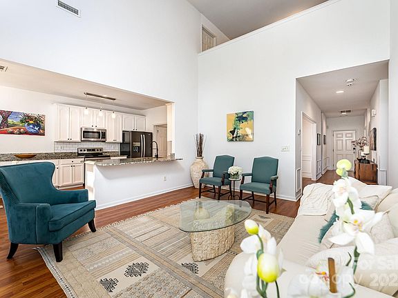 2nd image of 7207 Oakwinds Ct