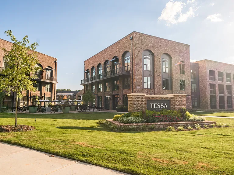 Tessa Matthews Homes, Townhomes and Apartments — Photo 5