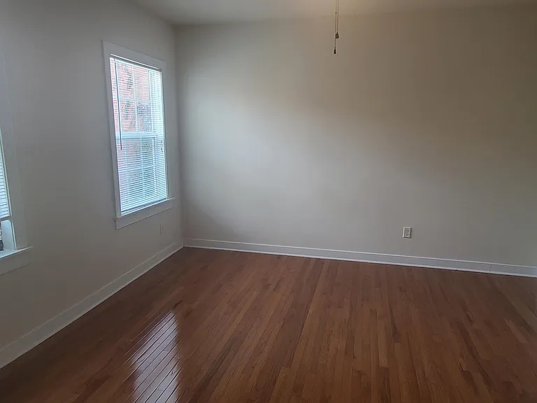 113 E Leigh St — Photo 4