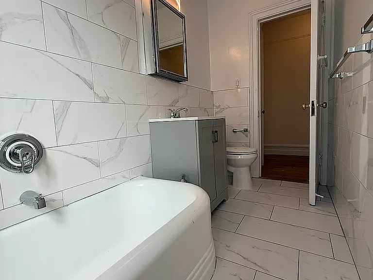 508 W 112th St #7A — Photo 11