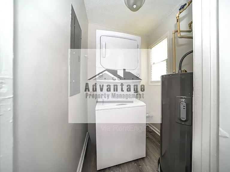 1345 D F Fuller Dr — Photo 13