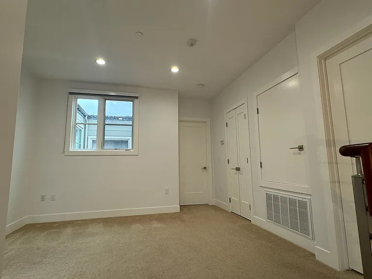960 N San Antonio Rd #226 — Photo 12