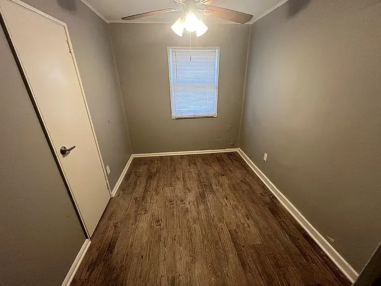 890 Dawn Dr — Photo 8