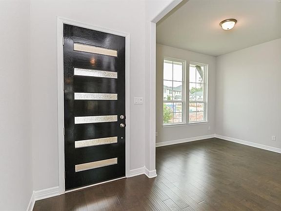 5th image of 24919 Lily Hall Ct