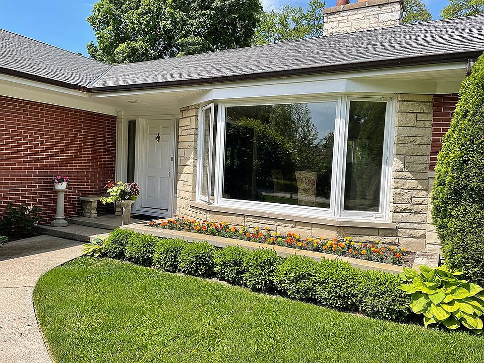 2nd image of 4055 Bunker Ln
