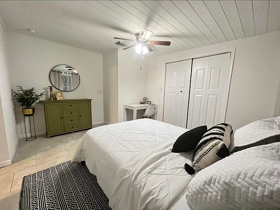 4th image of 1100 Murdock Blvd Unit 2