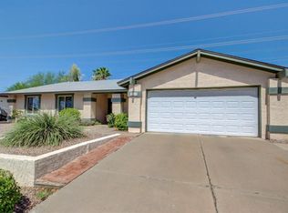 2610 W Summit Pl, Chandler, AZ 85224