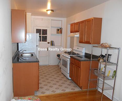 1st image of 1458 W Thorndale Ave #1