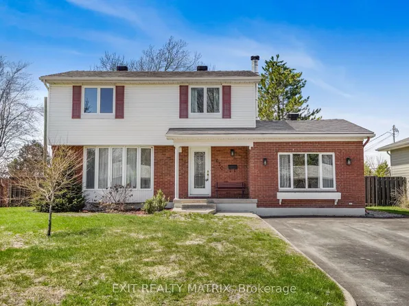 630 Thorne St, Hawkesbury, ON K6A 2N6