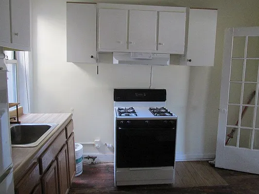 Rented by Windsor Homes Realty Corp | media 1