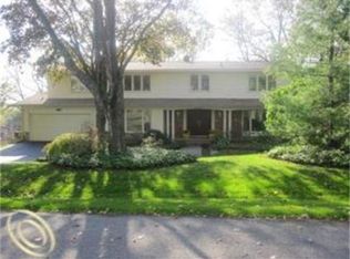 2959 Woodland Rdg, West Bloomfield, MI