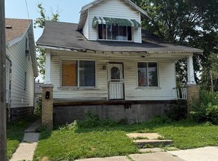 17931 Goddard Ave, Hamtramck, MI 48212