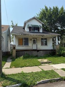 17931 Goddard Ave, Hamtramck, MI, 48212