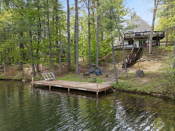 3rd image of 30 Lakewood Drive