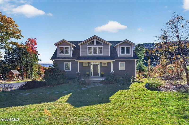 2nd image of 56 Olde Coach Road