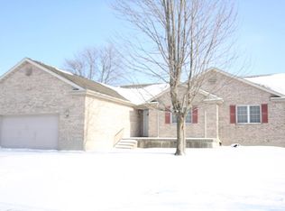 3249 Sioux Dr, Piqua, OH 45356