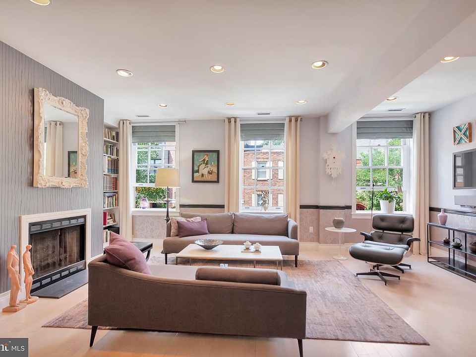 1st image of 2138 Lombard St APT 2B